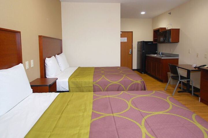 Room 9 of 22