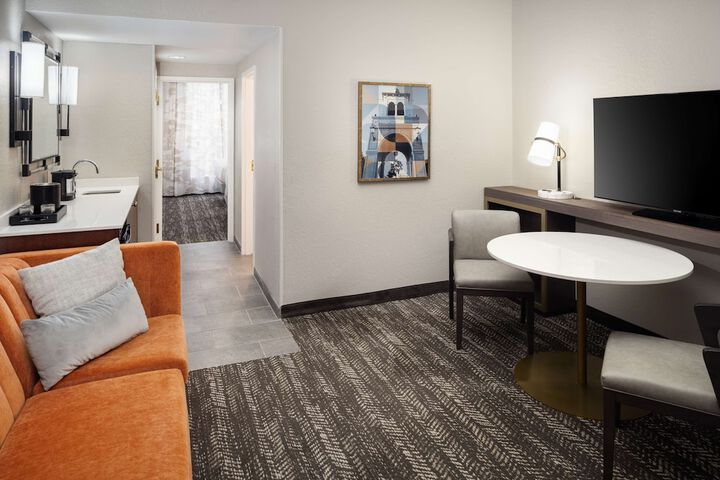 Room 41 of 76