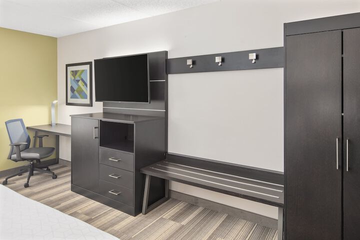 Holiday Inn Express & Suites Greenville-I-85 & Woodruff Rd by IHG