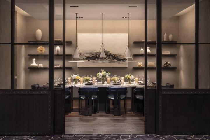 Dining 71 of 101