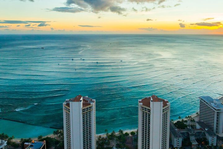 Hyatt Regency Waikiki Beach Resort & Spa