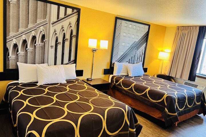 Room 34 of 42