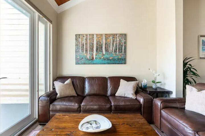 Lake Arrowhead Villas