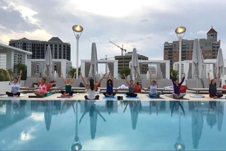 Art Ovation Hotel Autograph Collection