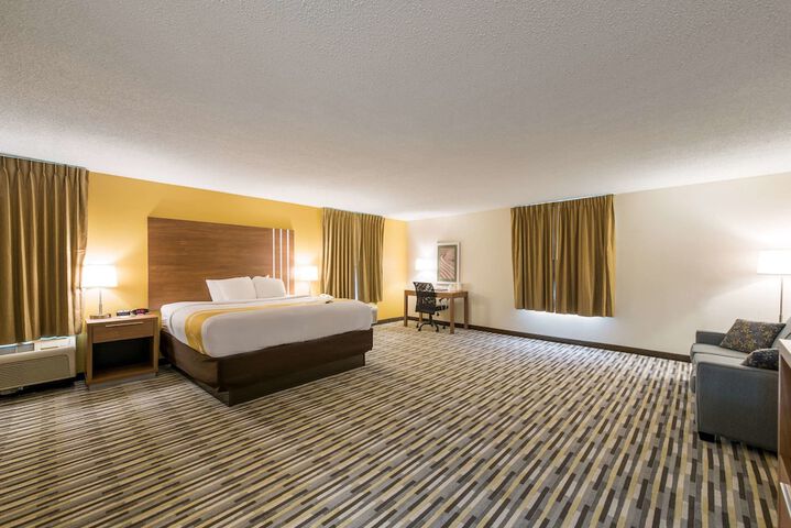 Room 14 of 36