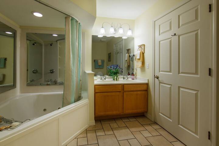 Room 25 of 60