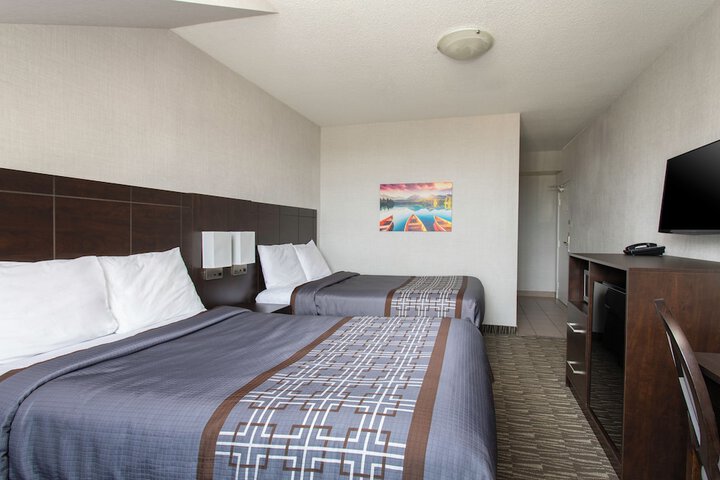 Room 18 of 23