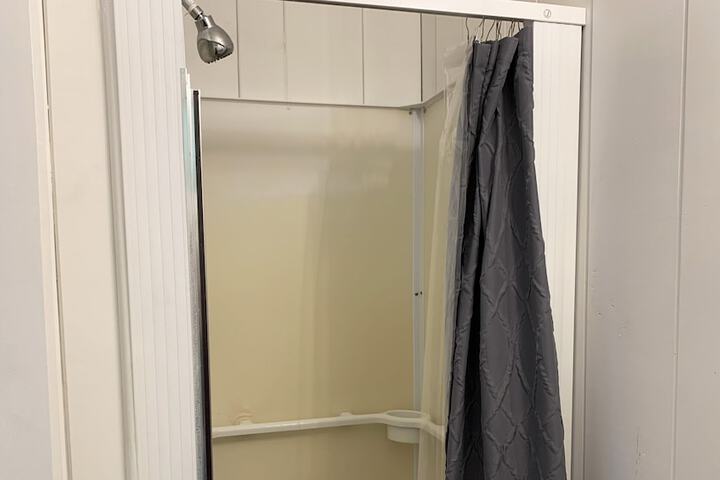 Room 72 of 93