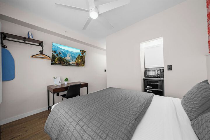 Room 32 of 58