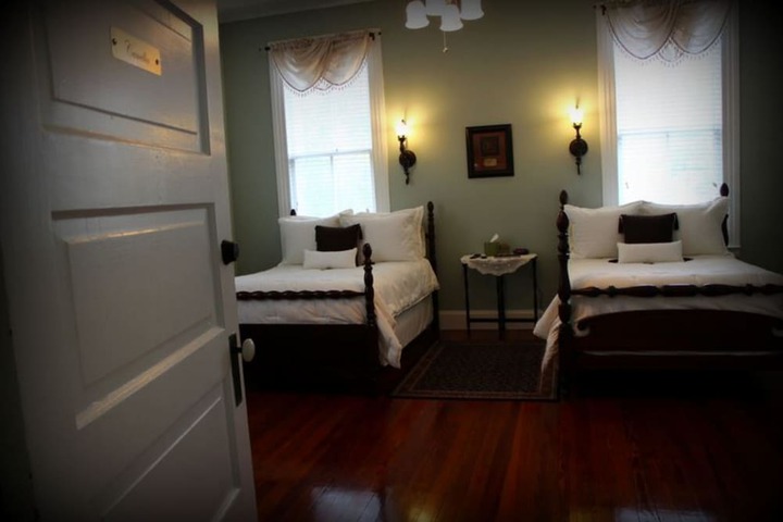 Room 18 of 35