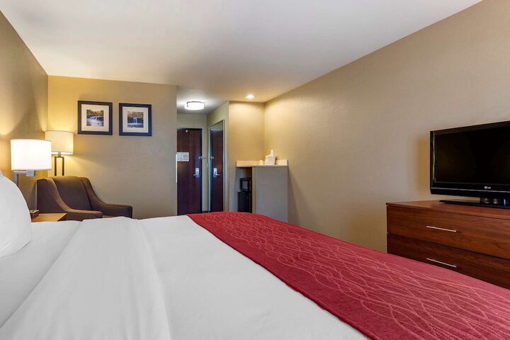 Room 12 of 34