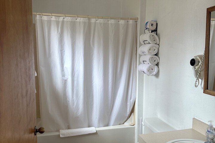 Room 18 of 32