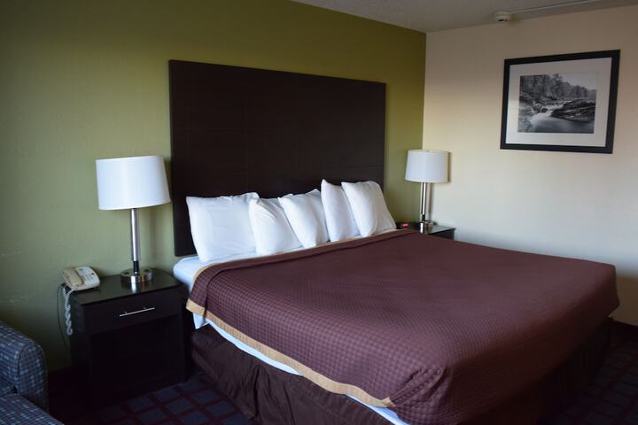 Room 9 of 39