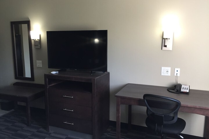 Room 25 of 52