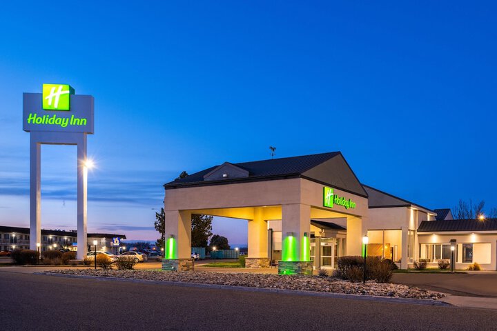 Hotel 4 of 51