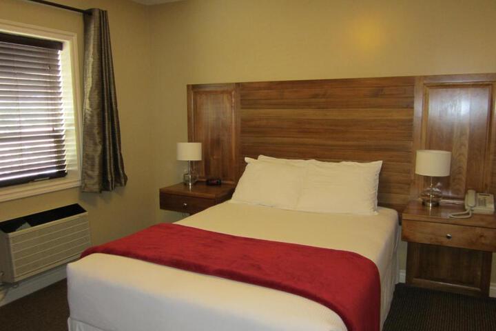Reynolds Hotel