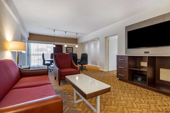 Room 15 of 46