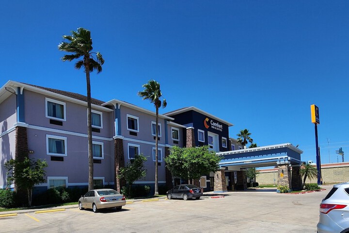 Hotel 6 of 48