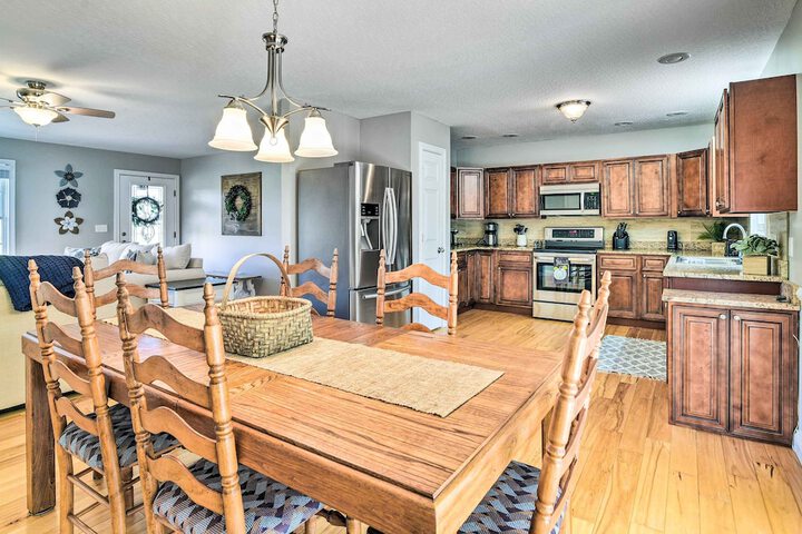 Secluded Retreat on 2 Acres Near Dale Hollow Lake!