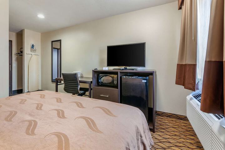 Room 14 of 37