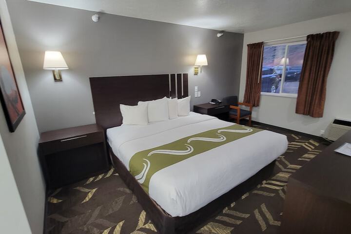 Room 43 of 50