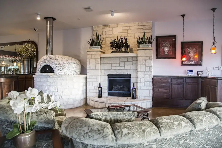 The Vineyard B & B at Lost Creek Ranch