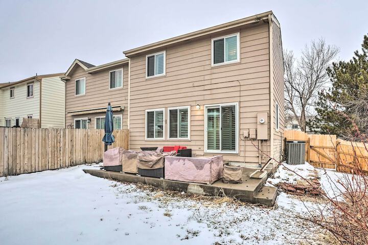 13 Mi to Dtwn Denver: Northglenn Townhome w / Patio