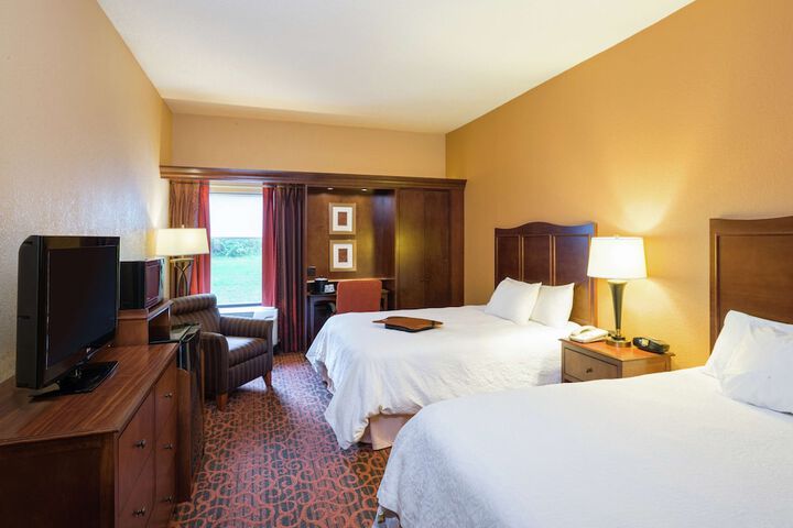 Room 10 of 29