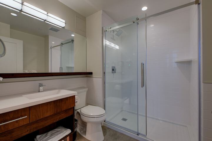 Room 10 of 45