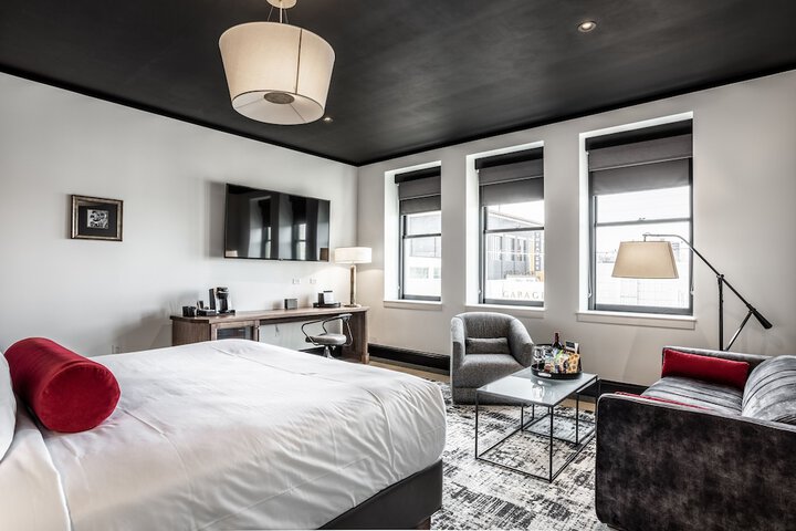 Bottleworks Hotel