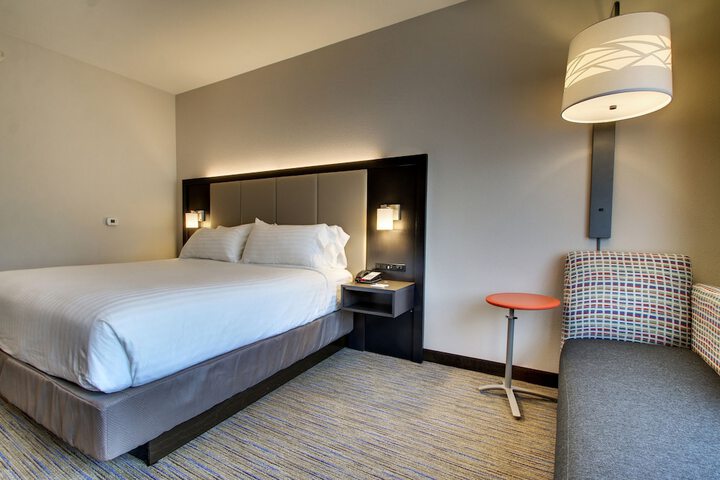 Holiday Inn Express & Suites Summerville by IHG