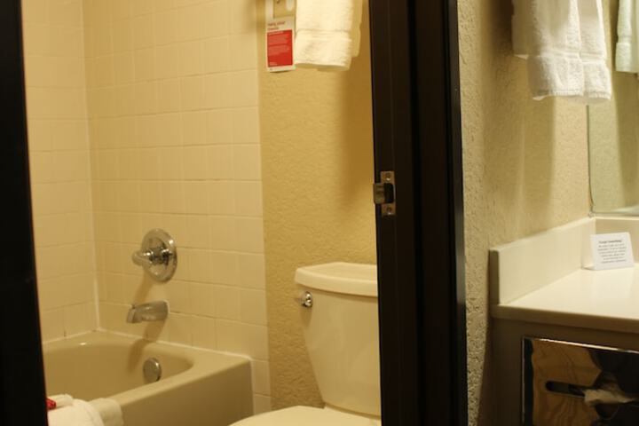 Room 19 of 29