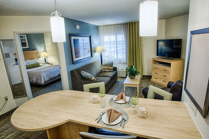 Room 45 of 74
