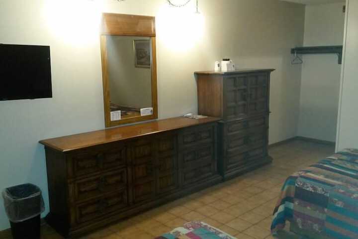 Room 12 of 29