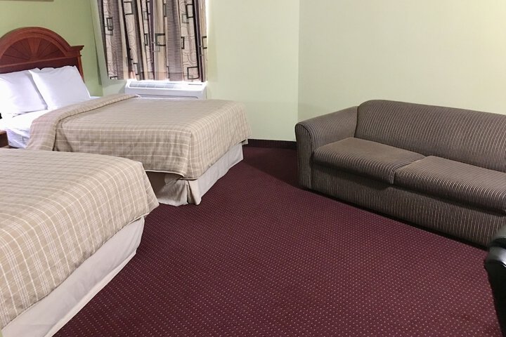 Room 10 of 67