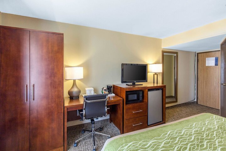 Room 19 of 33