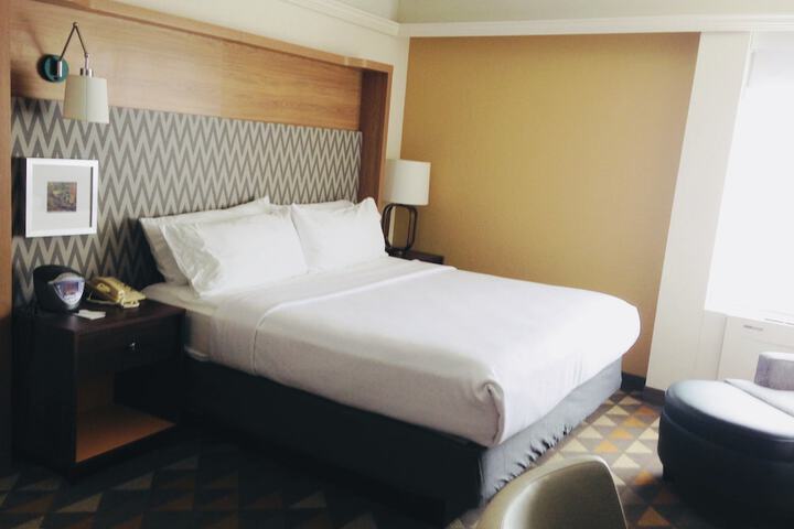 Room 13 of 60