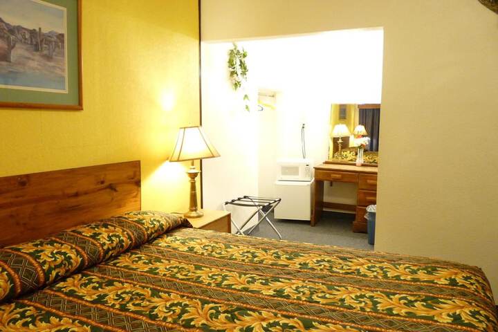 Room 30 of 44
