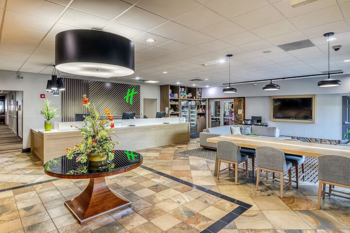 Hotel 6 of 84