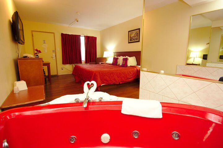 Room 52 of 70
