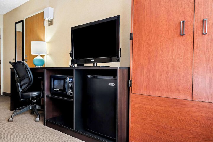 Room 28 of 59