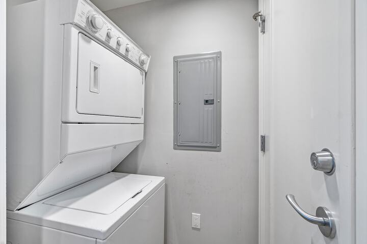 Room 188 of 412