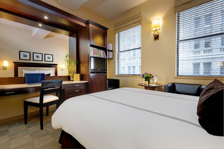 Room 39 of 53