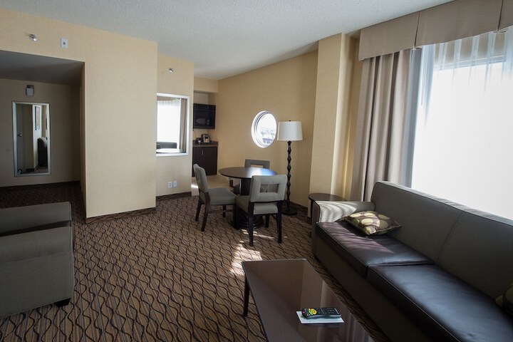 Holiday Inn Sydney - Waterfront by IHG