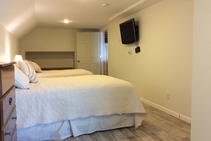 Pictured Rocks Bed & Breakfast