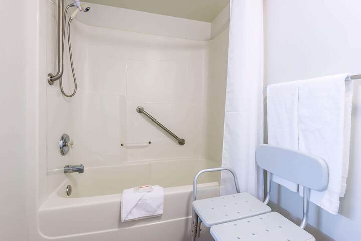 Room 14 of 53