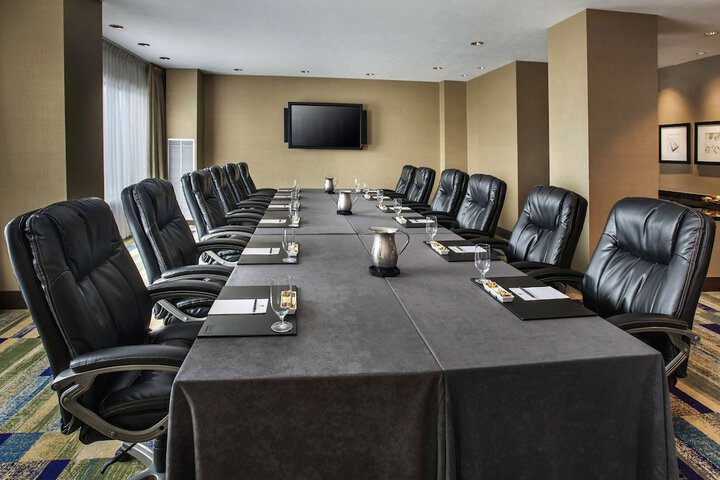 Hyatt Regency Pittsburgh International Airport