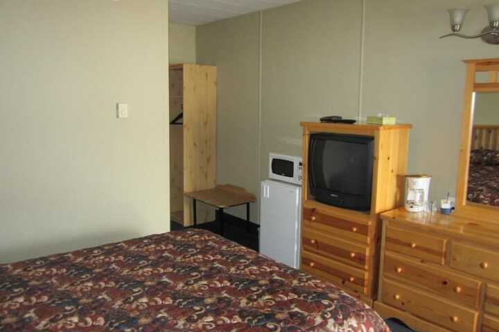 Room 15 of 28