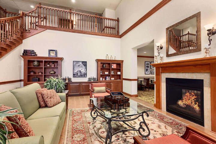 Country Inn & Suites by Radisson Buffalo South I-90, NY
