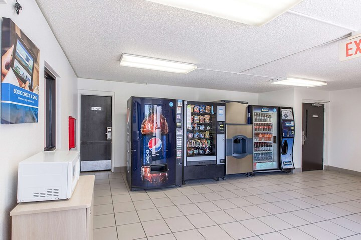 Motel 6 Council Bluffs IA - Omaha East